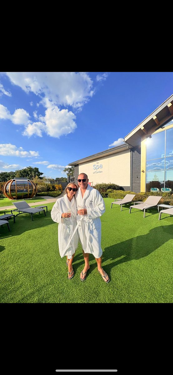 Happy Birthday to the most hardworking husband there ever was ❤️ have a fabulous day! Love you <a href="/AlexHay2/">Alex Hay</a> ❤️