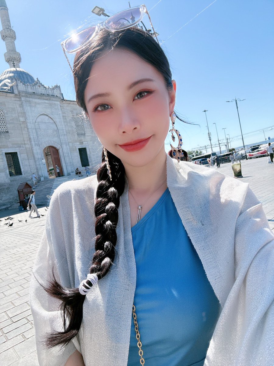藍天白雲☁️
延展無盡回憶
冒險故事永存心中💙🩵

💕我的專屬連結💕
https://t.co/M6KMQTxOr2

#玟妡WenHsin #玟妡 #性感小野馬 #旅行自拍 #藍天女孩 https://t.co/vpJhI7a7eV