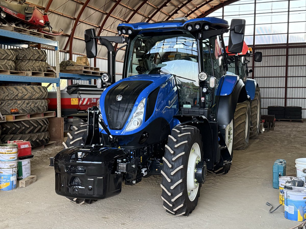 tetsulc200zx's tweet image. 来ちゃった💦
頑張って稼ぐか〜
＃T5.140AC
＃NH55周年限定車