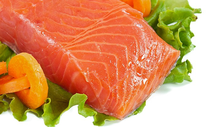 سؤال للأطباء والأخوة المهتمين بالتغذية والطب الوقائي:

من المعروف أن سكان السواحل يستهلكون الأسماك🐟 بمعدلات أعلى مقارنة بغيرهم ممن يعتمدون بشكل أكبر على اللحوم الحمراء 🐪.

🟦 فهل لوحظت فروق صحية واضحة بين الفئتين من حيث:
1️⃣ معدل الإصابة بأمراض القلب والجلطات الدماغية؟
2️⃣