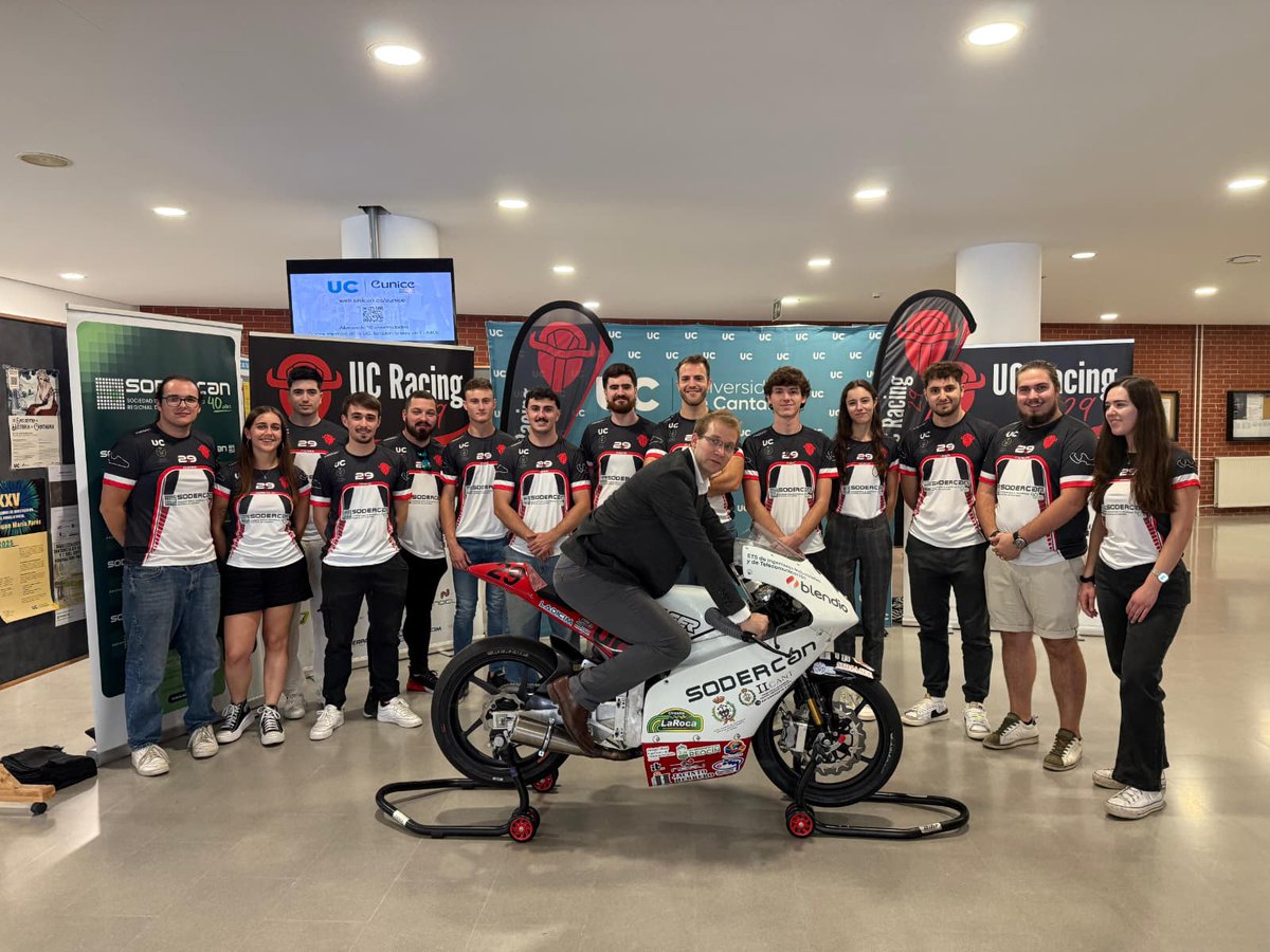 🔵 PRESENTACIÓN DEL PROTOTIPO 🔵
Ayer presentamos la moto con la que competiremos en #MotoStudent. Un hito tras dos años de trabajo y aprendizaje. 
Gracias a <a href="/Sodercan/">SODERCAN</a>  y a todos nuestros patrocinadores por hacerlo posible.
Siguiente parada: MotorLand
#UCRacing #MotoSport