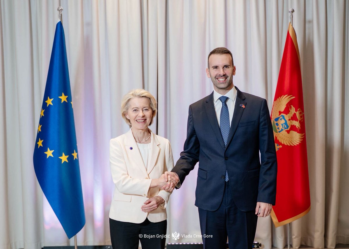 maidagorcevic's tweet photo. Sjajna razmjena mišljenja sa predsjednicom Evropske komisije Ursulom fon der Lajen! 🇲🇪🇪🇺

➡️Zadovoljstvo je čuti nedvosmislene pohvale za naša dostignuća na evropskom putu u posljednje dvije godine. Takva ohrabrenja dodatno uvjeravaju da ćemo do 2028. postati članica EU.

➡️Razgovarali smo i o konferenciji „Pametan rast, Zelena budućnost – Ubrzavanje investicija u Crnoj Gori“ na Luštici, koja će okupiti predstavnike međunarodnih organizacija i vodećih evropskih kompanija. Evropska integracija znači ekonomski rast, SDI, finansijsku stabilnost, slobodan protok kapitala i podstaknuto preduzetništvo.