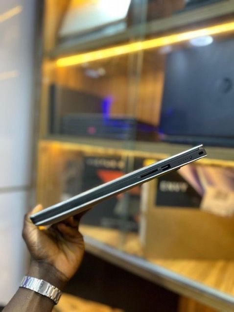 kyeruphiona's tweet image. If no one likes your comment or quote in the next 48 hours, this Laptop from @MarleyDevices is yours. Good luck🥰