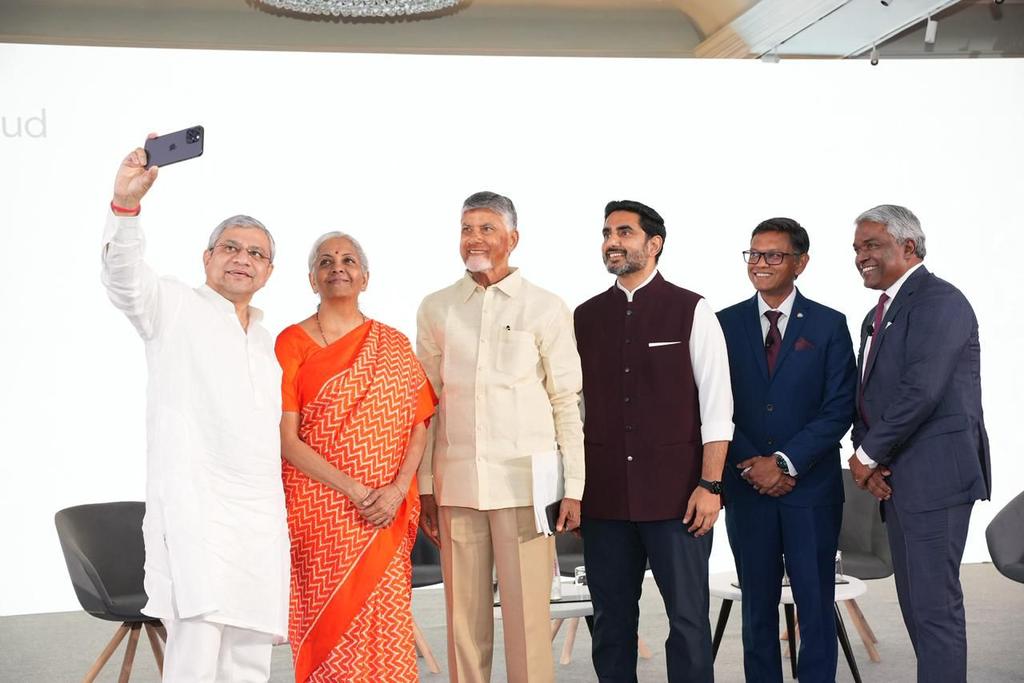 ncbn's tweet image. Okay Google, sync for Viksit Bharat...
#GoogleComesToAP
@AshwiniVaishnaw
@nsitharaman
@naralokesh
@bikashkoley73
@ThomasOrTK
@Google