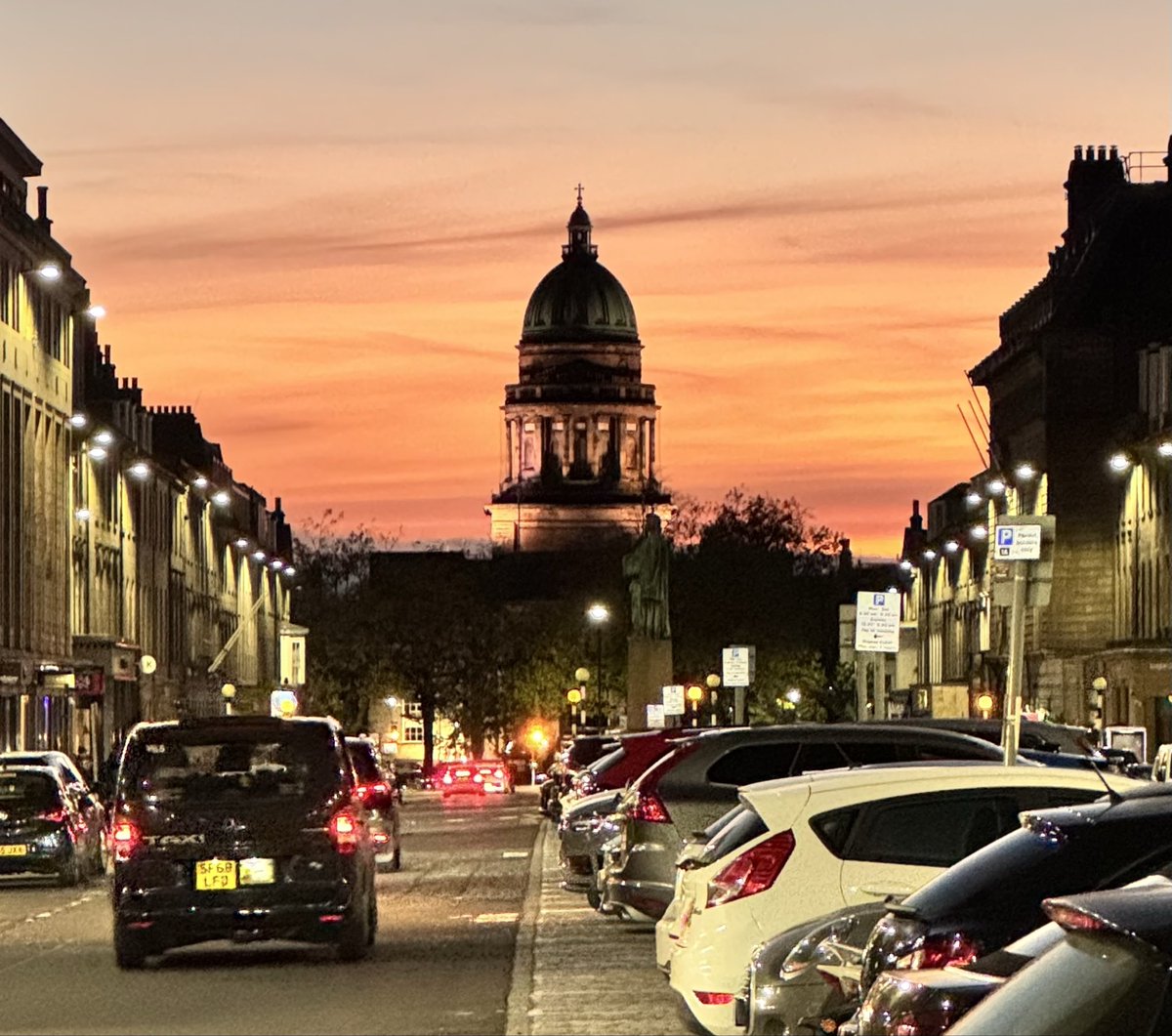 Chenonceaux100 tweet media