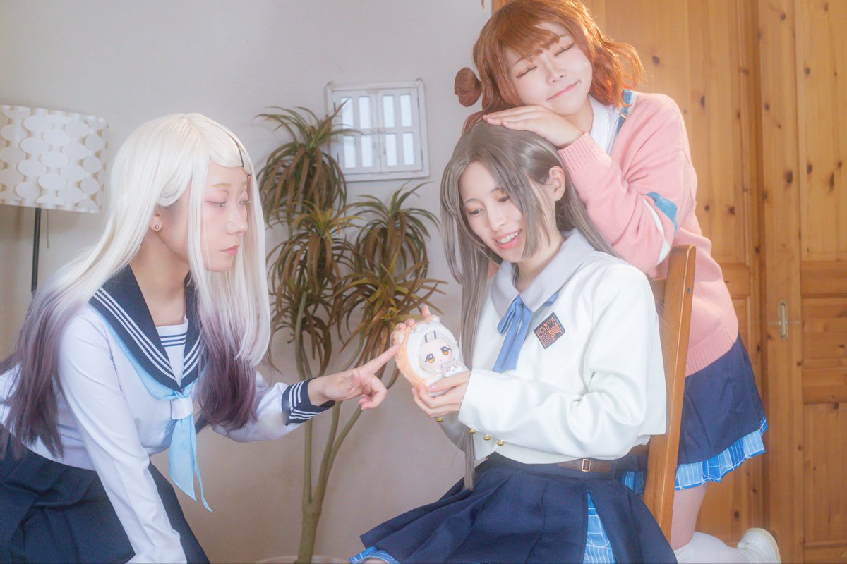 cosplay/コスプレ
学園アイドルマスター　SSRサポカ再現

「可愛いと可愛いで可愛い！」

倉本千奈：千那さん
篠澤広：けるめろすさん
花海佑芽：暁海ゆっこ
camera：よしをさん
#初星生徒大集合1011