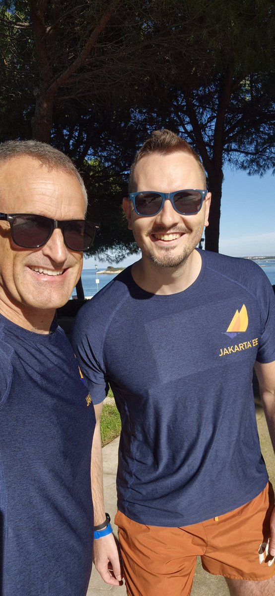 ivar_grimstad's tweet image. A nice run around the islands of @JavaCro with @DanielKec
#JavaCro #runWithJakartaEE #EclipseFoundation #Community #JakartaEE