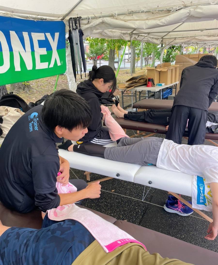 【トレーナー活動】
10/12(日)新潟シティマラソン🏟️
新潟柔整トレーナー部はコンディショニングボランティアで参戦💪

ご協力くださいました、
サトウ食品新潟アルビレックスランニングクラブさま
ヨネックスさま

ありがとうございました！

#新潟柔整 #柔道整復師 #スポーツトレーナー #マラソン