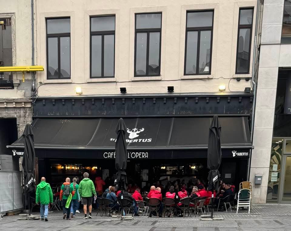 Midi... <a href="/syndicatFGTB/">FGTB</a> <a href="/La_CSC/">La CSC</a> 🍻
Crédit photo FB #AlainBerlinblau
