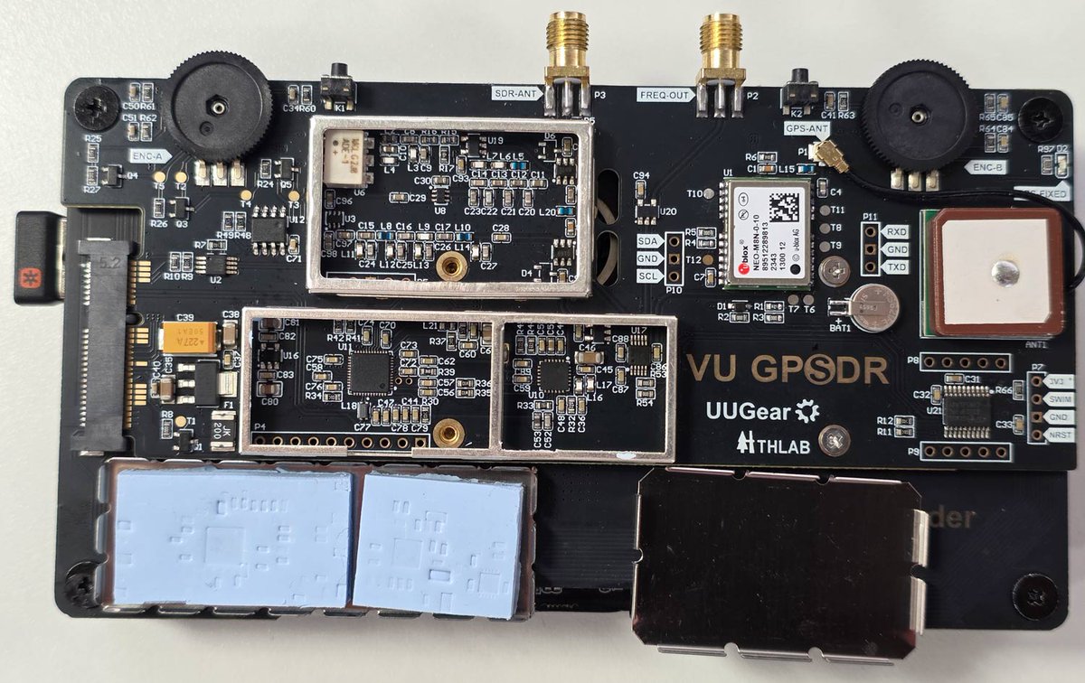 rtlsdrblog's tweet image. Our Review of the Vivid Unit GPSDR: A Portable Single Board Computer with Screen and RTL-SDR Expansion Board rtl-sdr.com/our-review-of-…