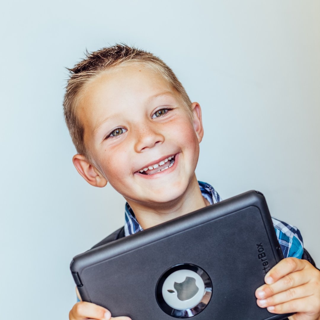 MaximiseTechAU's tweet image. Mobile devices helping people with a #disability to access healthcare, education, work, family &amp;amp; friends can change their day, change their life. But how do you choose the right protective device case? bit.ly/3W4pi2A #ndis #ruggedtech #ruggedipadcase
