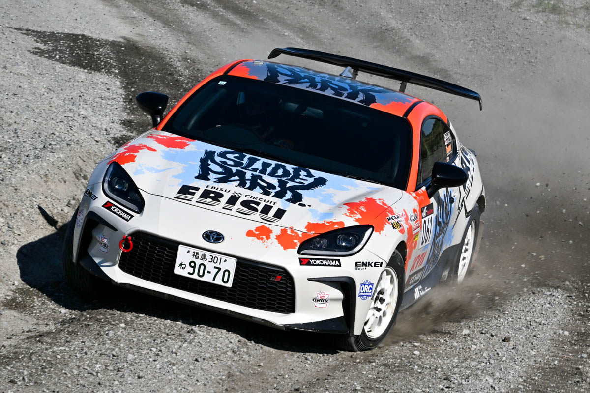 【限定】東京モーターショー2017 ヤリス アートパネル【入手困難】 TOYOTA GAZOO Racing on X