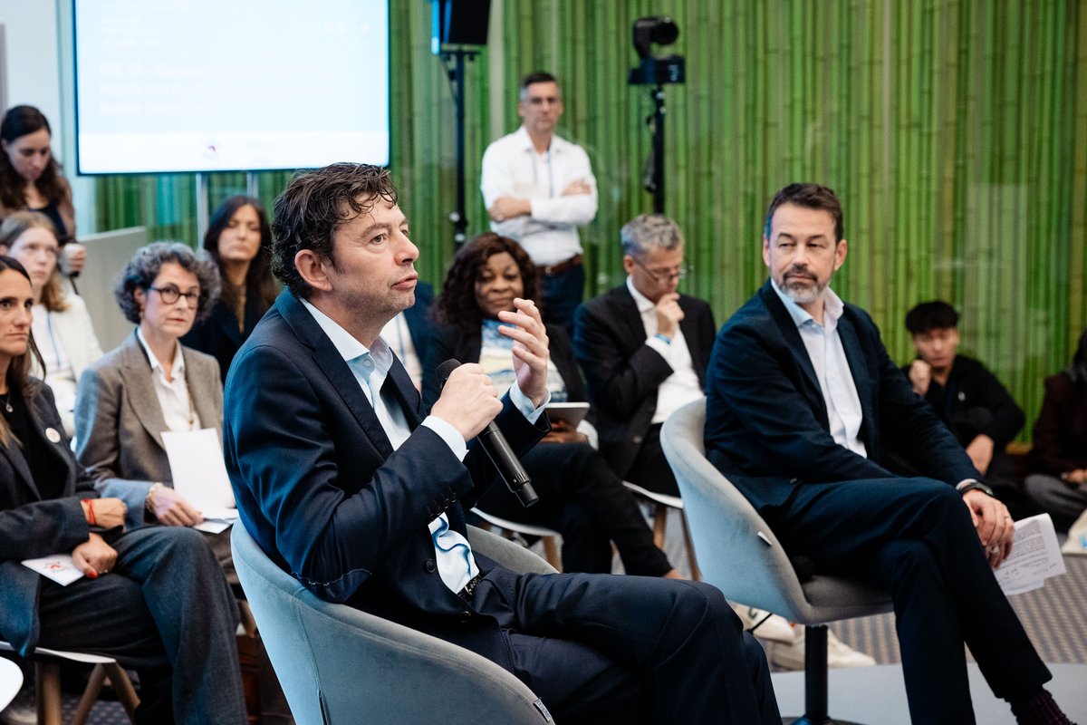 Pandemic_Fund's tweet photo. At the @WorldHealthSmt #WHS2025, The Pandemic Fund Fund’s Deputy Executive Head, Mikael Garnier Lavalley, shared how countries are translating the multisectoral #OneHealth approach into concrete action.
From strengthening #earlywarningsystems in #Indonesia to enhancing One Health coordination mechanisms in #Zambia, Pandemic Fund–supported projects are helping countries bring different sectors to the table to bolster #pandemicpreparedness and response. They are also leveraging additional domestic and international financing to sustain these country-led efforts.
Thank you to the German Health Ministry, German Interministerial Network for One Health, PREZODE, and @fourpawsint for hosting this discussion.