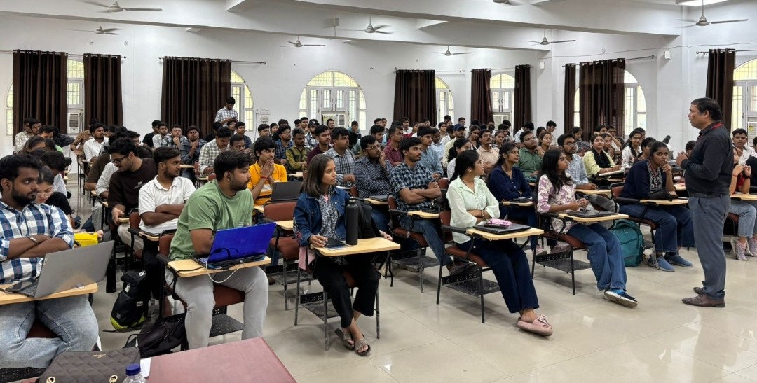 csefoetlkouniv's tweet image. The Department of CSE, successfully organized the “Applied Data Science & Machine Learning: A Hands-on Workshop” today! 💻
Over 150 students participated and gained valuable hands-on exposure to real-world Data Science and ML techniques.