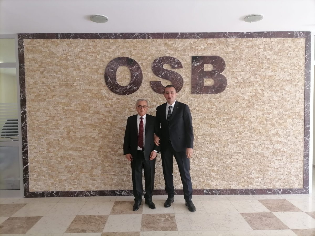 Türkiye Sigorta ve Türkiye Hayat Emeklilik Genel Müdürü aynı zamanda da Yönetim Kurulu Başkan Vekili Taha Çakmak, Yönetim Kurulu Başkanımız Suat Öztürk'ü ziyaret etti.