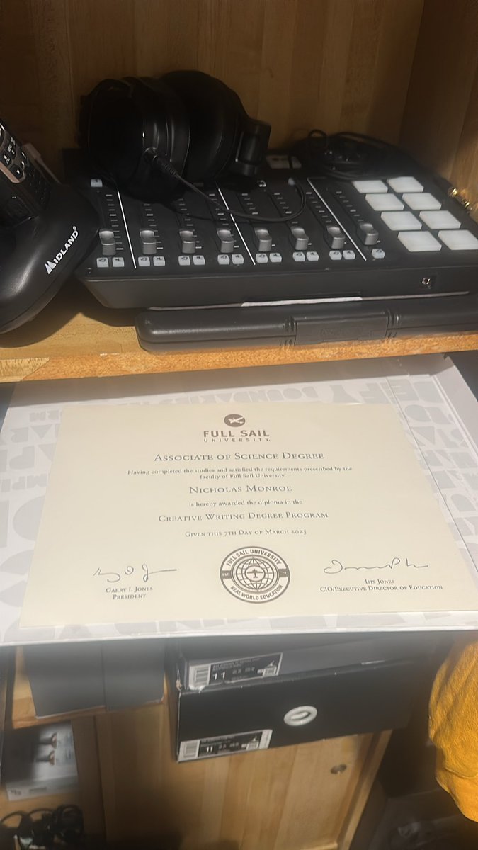 Gasz Monroe tweet media