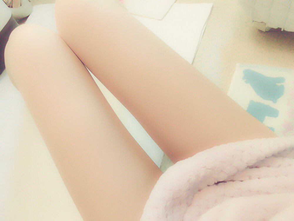 ここにいる子、びっ◯ちばかりで入れ喰い状態wwwこないだもサイトで知り合ってLINE交換して、その日に会えた♡ちなみに会うきっかけになったサイトがコレ→is.gd/kHOyPr