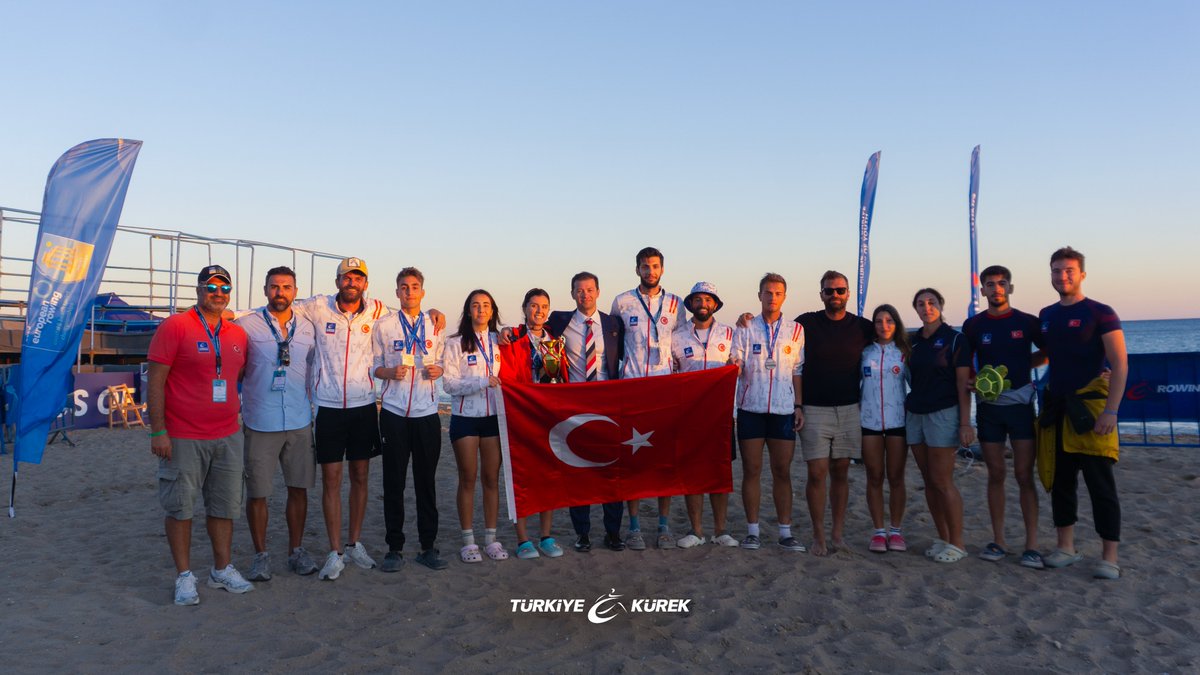 Türkiye’de ilk kez düzenlenen Balkan Beach Sprint Şampiyonası’na ev sahipliği yapmaktan büyük bir gurur duyduk! 🇹🇷

Kürekçilerimiz bizlere büyük bir gurur yaşattı:

🥇 Mix 2x kategorisinde Efnan Sezgin &amp; Ali Asrın Öz – Altın Madalya
🥈 Kadınlar 1x kategorisinde İrem Üstündağ –