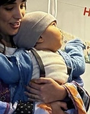 He's sooo cuteee 😭😭😭😭😭