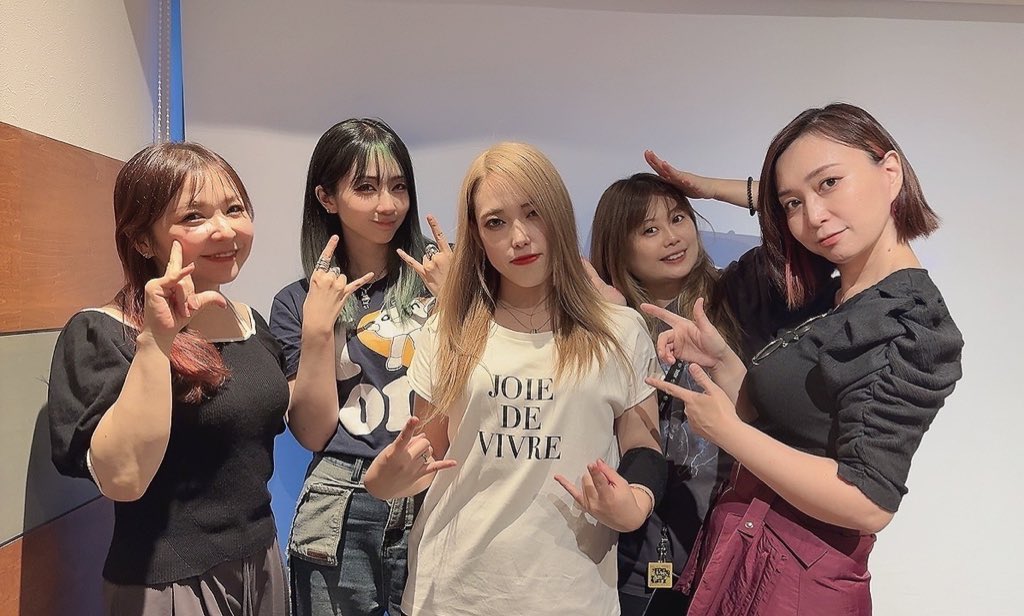 AZU (@azu_azu0920) / Posts / X