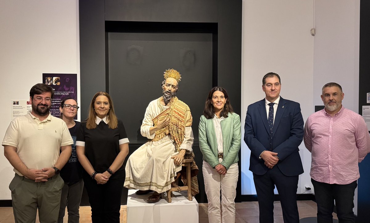🖼️Asistimos en el Museo de la Semana Santa de Málaga a la presentación de 'Negaciones 4.0: una muestra para los sentidos', exposición realizada por <a href="/HdadDulceNombre/">Dulce Nombre</a> junto a <a href="/InfoUMA/">Universidad de Málaga</a> y nuestra colaboración con motivo del 25 aniversario de la realización de ‘Jesús de la Soledad’.