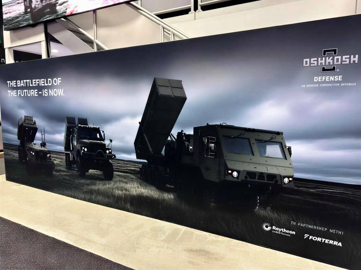 Donald Trump confirmed aboard Air Force One that he will meet with Ukrainian President Volodymyr Zelensky at the White House on Friday.

According to two Axios sources, Zelensky and Trump are expected to discuss which types of weapons should be supplied to Ukraine, including