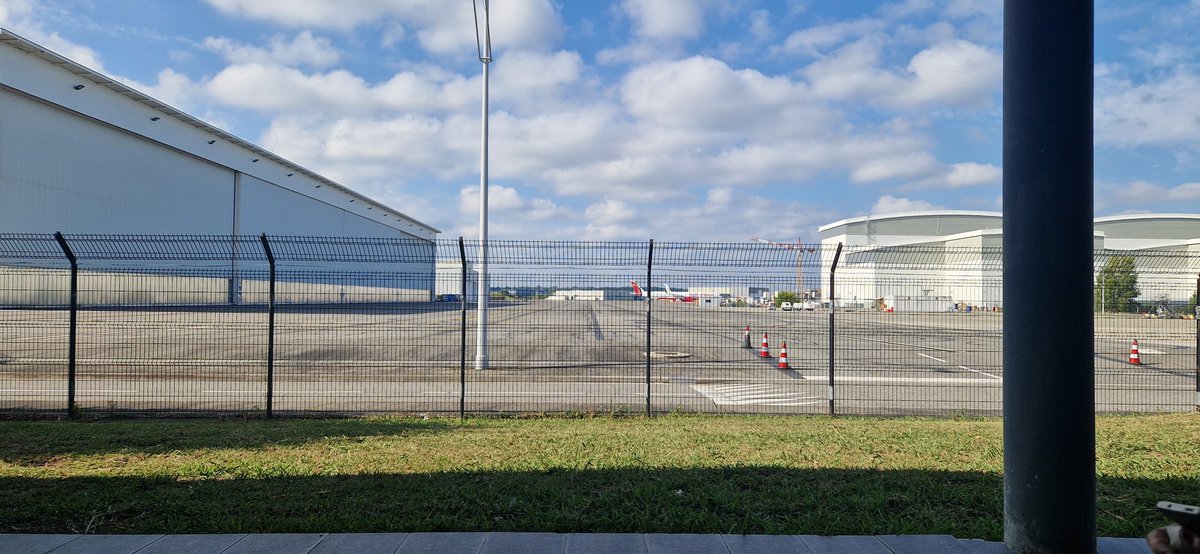 On3Fr3nch4T53P's tweet image. 20°, que demander de plus ? #terrasse