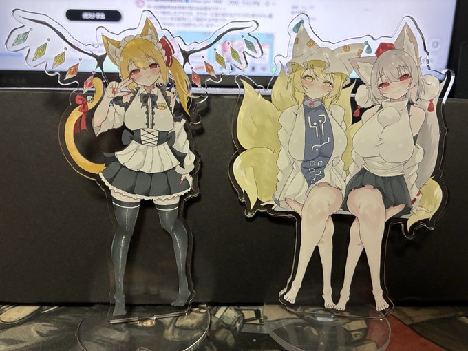 メイドフランアクスタと椛×藍アクスタ届きました〜!!
椛×藍アクスタは写真撮る時にいろんなところに座らせてあげてくださいね〜!! 