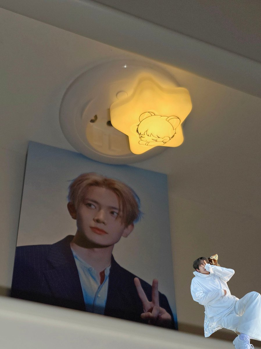 CHIOCHIO_HS's tweet image. 🍪 메르시쿠키
들어가자마자 솜히승이들과 멍씅이들이 맞이해줫서요... 🫰🏻
결제할 때에도 희승이가 뵤뵹 보여서 더 더 햄복했던 카페였어요 ㅎㅎ 🩷
럭드로 받은 별전등 덕분에 앞으로 보낼 제 저녁이 한층 더 따땃해졌어요! 🌟 따봉히승아 고마오... 🫡

#stay_with_heeseung .⋆♱