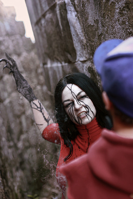 Finally mal wieder ein paar cosplay Bilder 🫣 

The Artist aus Dead by Daylight 
Cosplay by me 
Ace: Nightsincosplay (insta) 
Foto: mnm_cosplay (insta) 

Die Tage folgen auf jeden Fall noch mehr Bilder, bin sehr happy damit 🥹