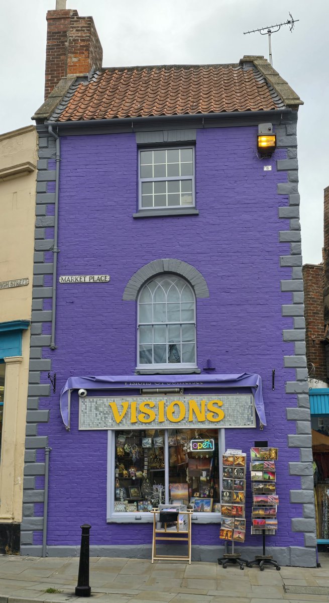 My shop in Glastonbury has had a little bit of a make over. What do you think? I thought for so long about different colours but in the end it had to be purple. 💜
6 Market Place Glastonbury. 
Online on visionsofsomerset.co.uk