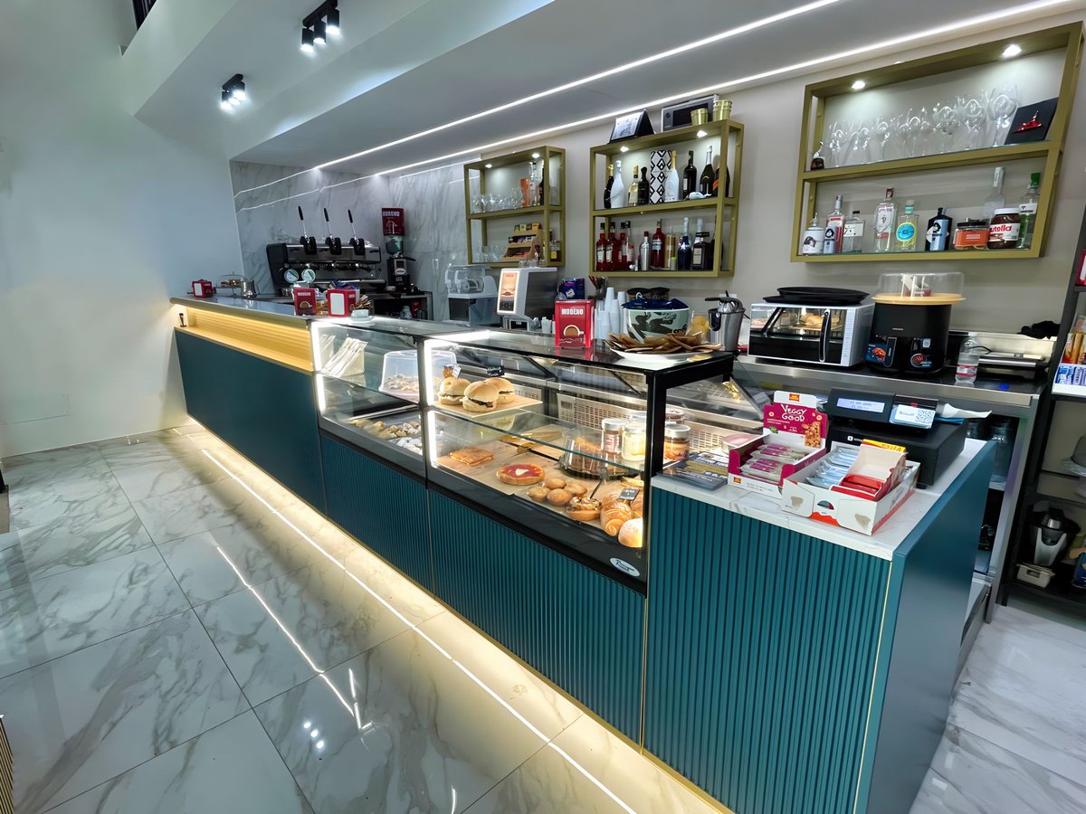 fm_display's tweet image. This bar stands out thanks to CARLTON LIGHT, a refined and elegant line of bar furniture, with clear deco suggestions.
For more info, visit fmdisplayconcepts.com or call 800.889.3975.
Let Us Set You Apart!
#designandbuild #fmdisplayconcepts #displaycase #frigomeccanica