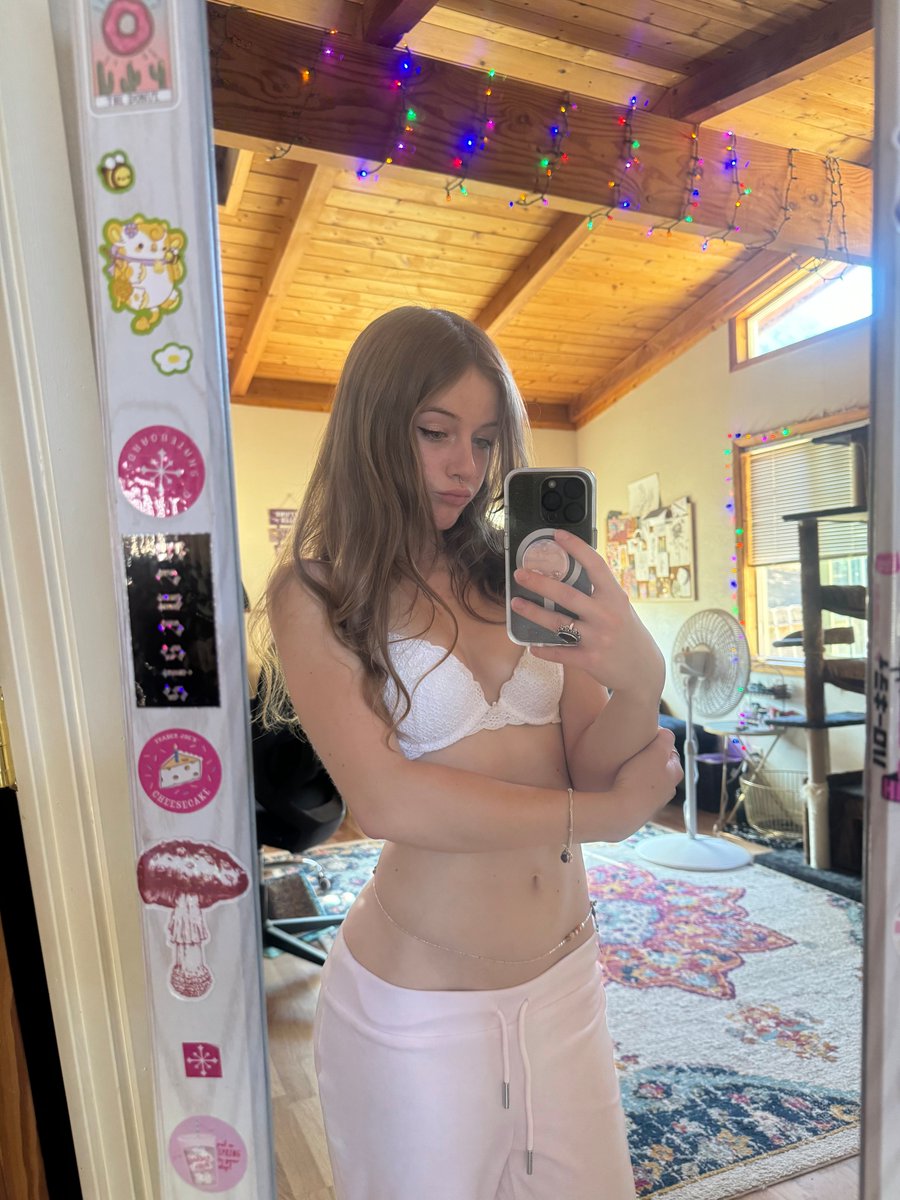 Hi = 🍒Heyy = 📷Then check ur messages 📷👀