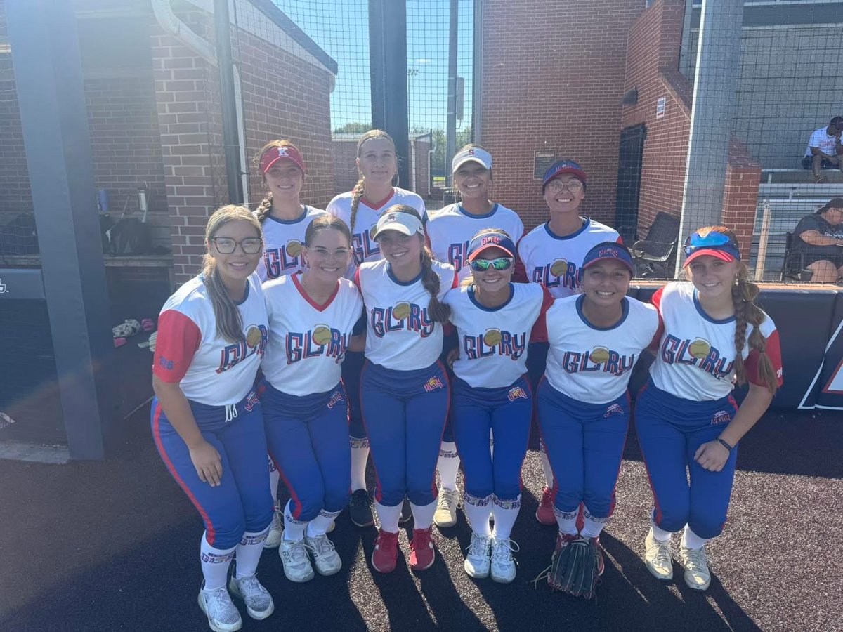 abaugh55's tweet photo. RSU Team Camp!
#RSU #softball #2027graduate 
@TXGloryNEOK @rsusoftball https://t.co/JnBvVS9qDw