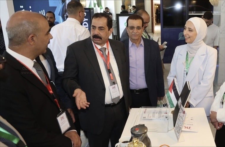 شاركت أمانة عمان الكبرى وذراعها الاستثماري شركة رؤية عمان الحديثة للنقل في فعاليات ملتقى التكامل الاقتصادي الرابع، والذي انعقد يوم السبت الموافق 10/11 في فندق الفورسيزونز تحت عنوان: "التكامل الاقتصادي: الواقع والطموح"
#باص_عمان #الباص_السريع #لأنك_تستحق #أمانة_عمان_الكبرى