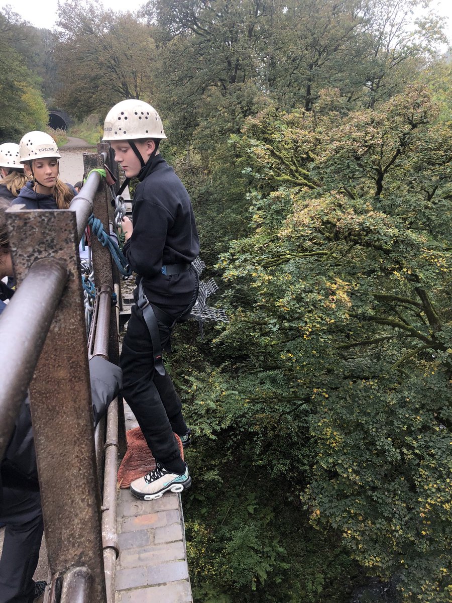 BedesKnights's tweet photo. A great afternoon abseiling at Monsal Head today on the OP trip @bedesnews @CharlestonBedes @BedesHead @dorterbedes https://t.co/RVUrX9irlv