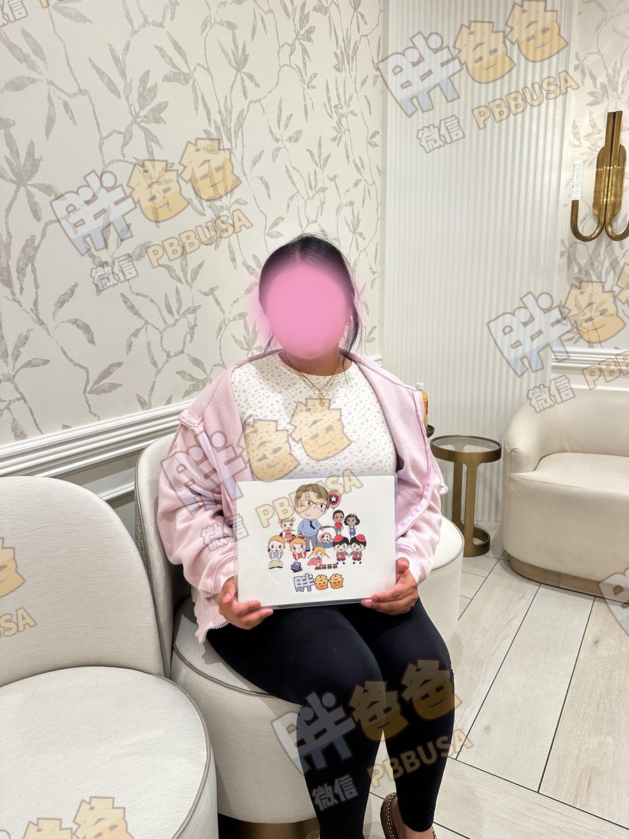 小长假后的移植周记｜有三位代孕妈妈完成了移植，其中一位由丈夫全程陪同。

在美国帮助他人代孕并不是隐秘的事，而是一种被尊重、被支持的利他选择。有的由丈夫陪同，有的甚至是一大家子送她到诊所，孩子们还会亲手画上好孕卡片。

文化差异在这里被温柔地呈现。有人以善意为职业