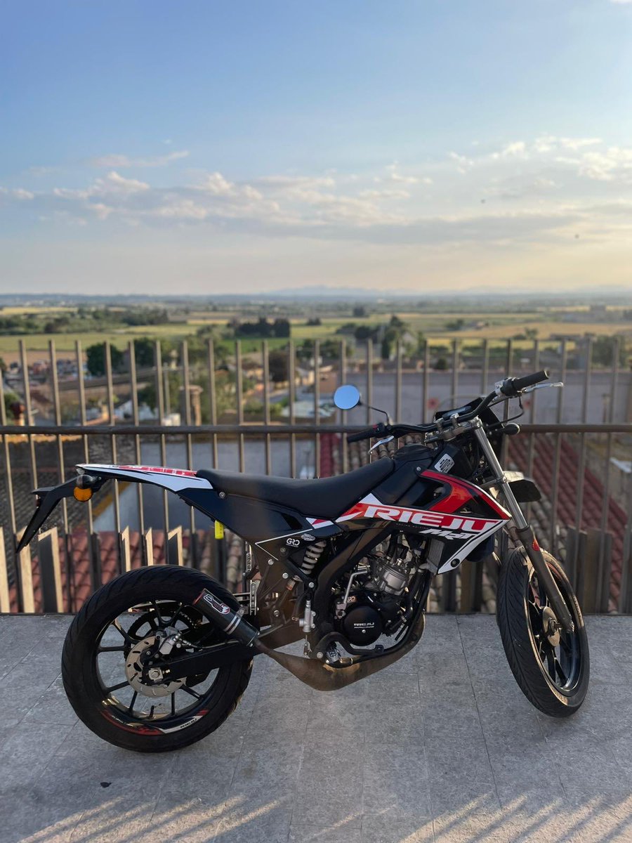 Moto robada davant del “Garum” de Les Forques de Vilafant. Si algú la veu, qualsevol ajut serà benvingut. Gràcies!