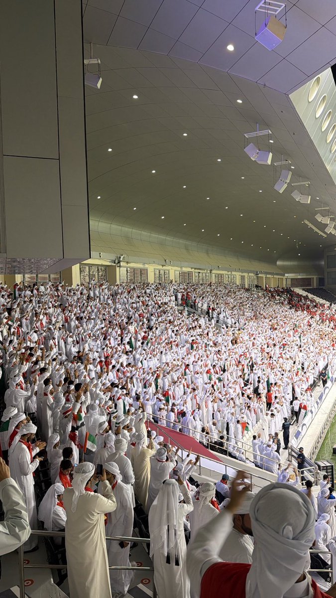 جماهير الامارات !!!!!! واو واو واو والله

😱😱😱😱😱😱😱😱😱❤️❤️❤️❤️❤️❤️