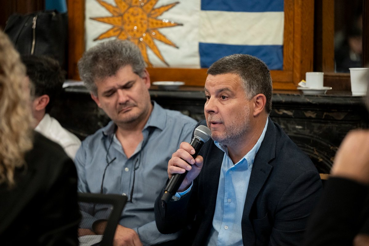 📈 Comenzó el tratamiento del Presupuesto 2026 del Gobierno de la Ciudad en la Legislatura porteña. La apertura estuvo a cargo del ministro de Hacienda y Finanzas de la Ciudad, Gustavo Arengo, quien explicó los lineamientos generales del proyecto. 

Luego fue el turno de las