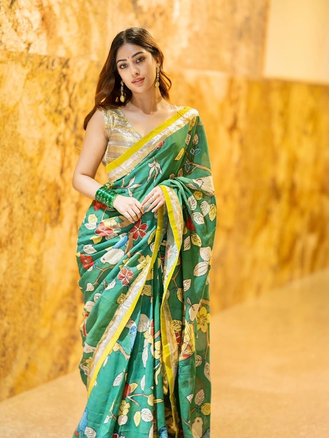 G3O0zymXUAECpIo?format=jpg&name=large