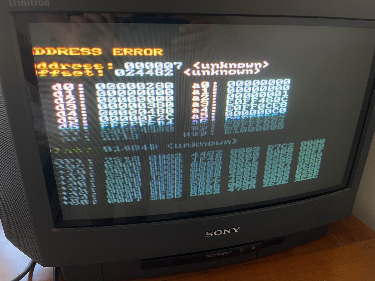 arcana_mundi_md's tweet photo. Debugging games on old hardware.. #sgdk #genesis #megadrive #homebrew https://t.co/tQh88Sgpbj