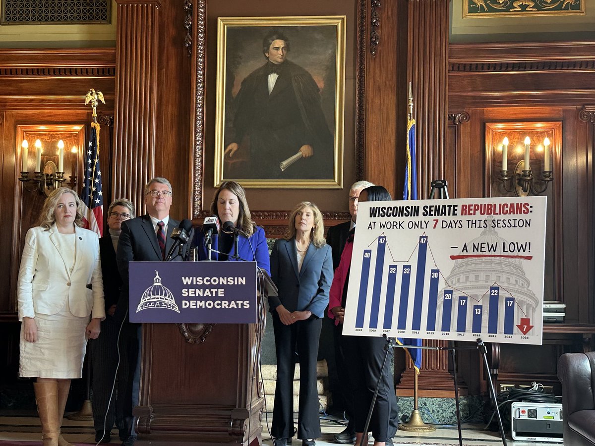 AdamKelnNews's tweet photo. Senate Minority Leader Dianne Hesselbein during a press conference before a floor session with several election and school-related bills on the calendar said, “I think you’re going to see some interesting things on the floor today.” https://t.co/60GkX8wGq6