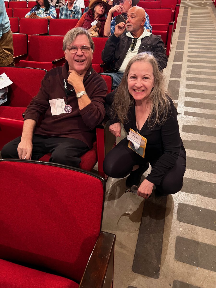 #ccourtneyjoyner #courtneyjoyner and #elizabethcrowens #filmhistorian #cowboy #westernfilms #johnwayne #lonepine #lonepinecalifornia #lonepinewesternfilmfestival