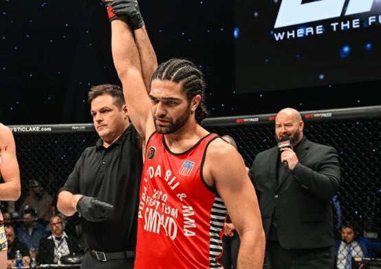 LukeKnowsMMA's tweet image. ⭐️THE BEST PROP FOR THE LAST WEEK OF DWCS🥊
🇺🇸SCHULTZ/MINGAJ ‘U’ 56.5 Significant Strikes🚀
50 ❤️ and i’ll drop a second DWCS prop!
If you want my pair join the Free Discord Below ⬇️
discord.gg/VwXQtWDa4
#PrizePicks #DWCS #TacoTuesday #GamblingX #UFC #MMA #DWCSweek10