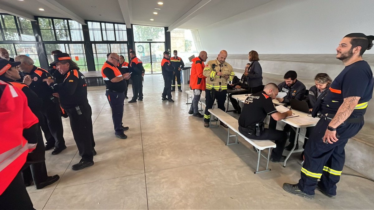 Hem activat tots els recursos perquè la normalitat torni als municipis, al més aviat possible, després de les pluges torrencials. Els servidors públics estan treballant incansablement per fer-ho possible. Vam dir que estaríem al costat de les Terres de l’Ebre i ho estem fent.