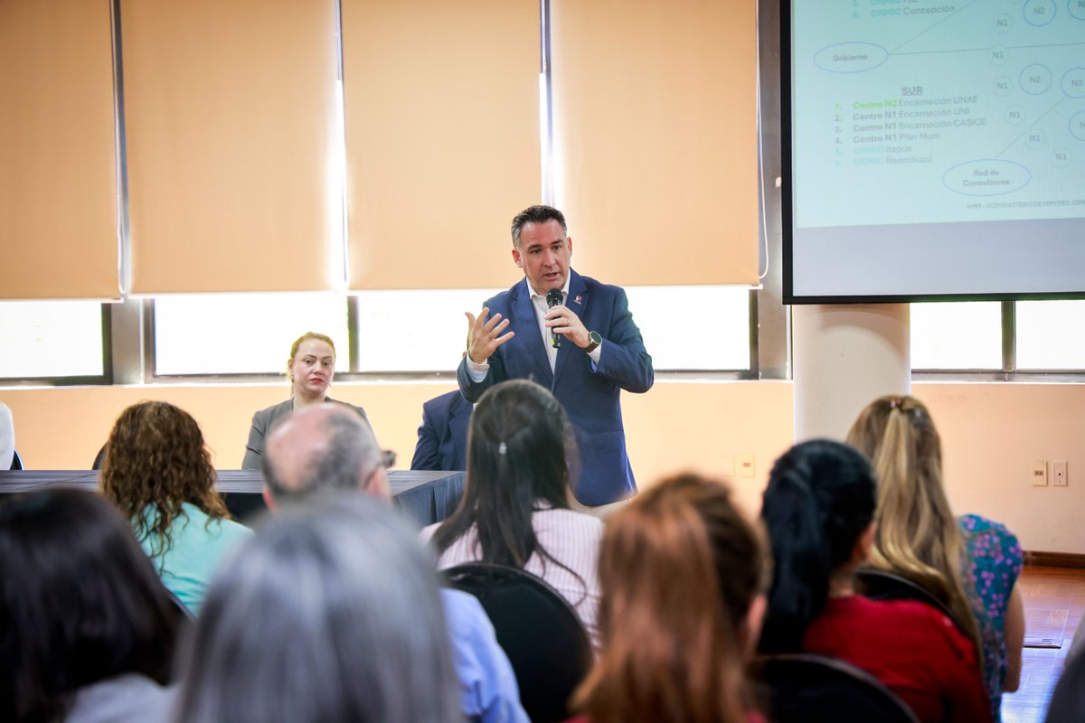 MIC_PY's tweet image. #MIC | Más de 90 Mipymes participaron de la reunión informativa del #PCM 2025, organizada por la Dirección de Inversiones y Financiamiento del Viceministerio de Mipymes, donde se evacuaron todas las consultas sobre el proceso de presentación, abierto hasta el 24 de octubre.