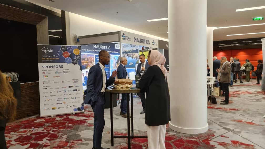 Join our Zimbabwe delegation as we showcase sustainable horticulture—one of Zimbabwe’s most dynamic export sectors, driving climate-smart agriculture, value addition, and rural transformation.

📅 15 October 2025
 🕑 2:00 PM (GMT+1)

🔗lnkd.in/d8w5VSVc