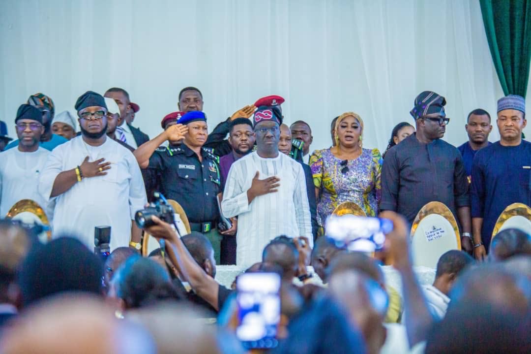 Edo State Governor , has sworn in 19 Commissioners and several Chairmen and Members of Boards and Commissions, with a stern warning against corruption and actions that could undermine the integrity of his administration.

The swearing-in ceremony took place at Government House,