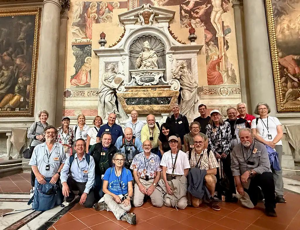 SkyandTelescope's tweet image. Sky &amp;amp; Telescope’s 2025 “Galileo’s Italy” tour offered much more than sightseeing, as participants enjoyed multiple opportunities to stand on astronomical hallowed ground.
Read more: buff.ly/fNf7buP